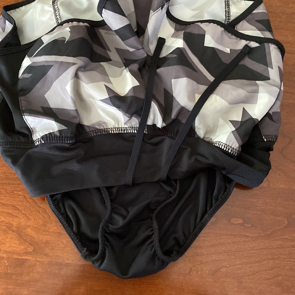 Women’s Nike Running Shorts DRI-FIT - Picture 7 of 7